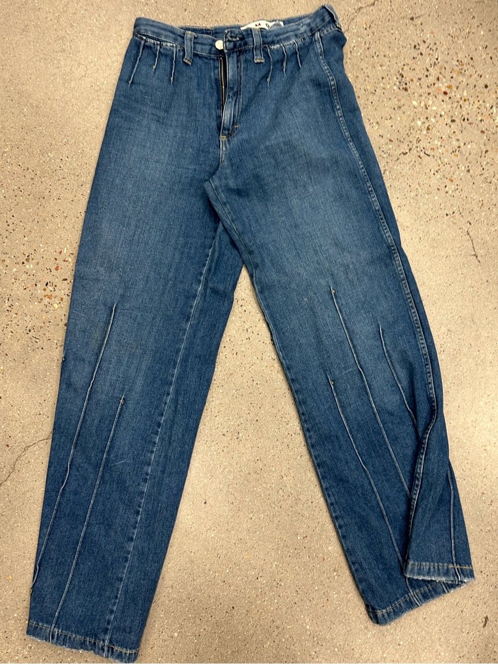 AMO
jeans 29
